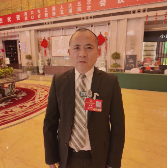 讓每個孩子身上有汗，眼里有光，一生向陽